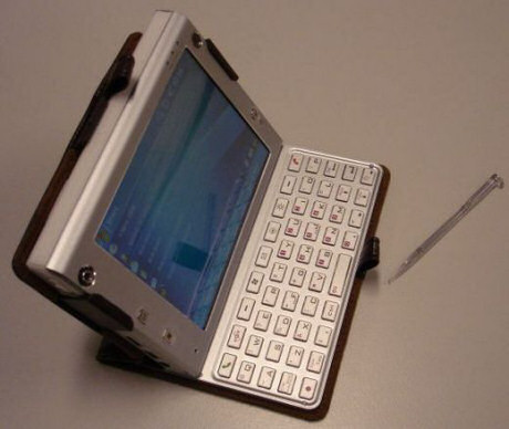 HTC Athena met afneembaar toetsenbord | Gadgetzone.nl